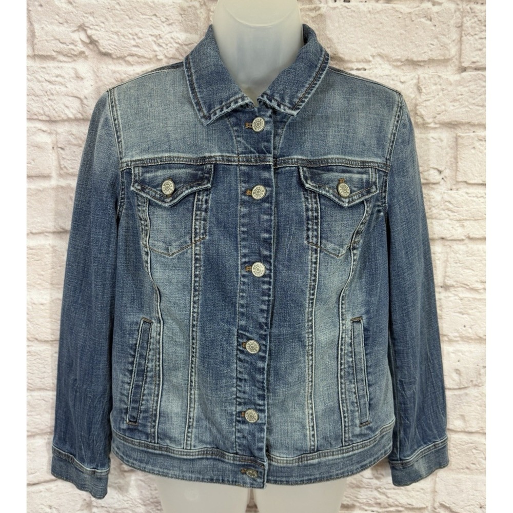 CHICOS Distressed Jeans Jacket‎ SZ 0 (4-6) Stretch Denim Pockets Basic Layering